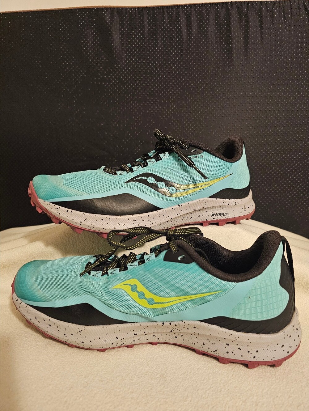 SAUCONY Wms Peregrine 12 PWR Trac Trail-Running Sneakers Cool Mint/black SIZE 9